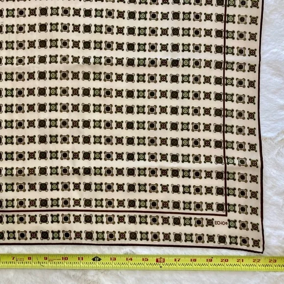 ECHO signed vintage scarf, Chinon/Silk, EUC - Picture 9 of 9